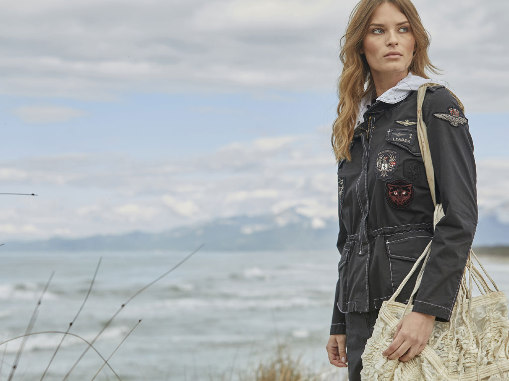 La borsa per le viaggiatrici del fine settimana