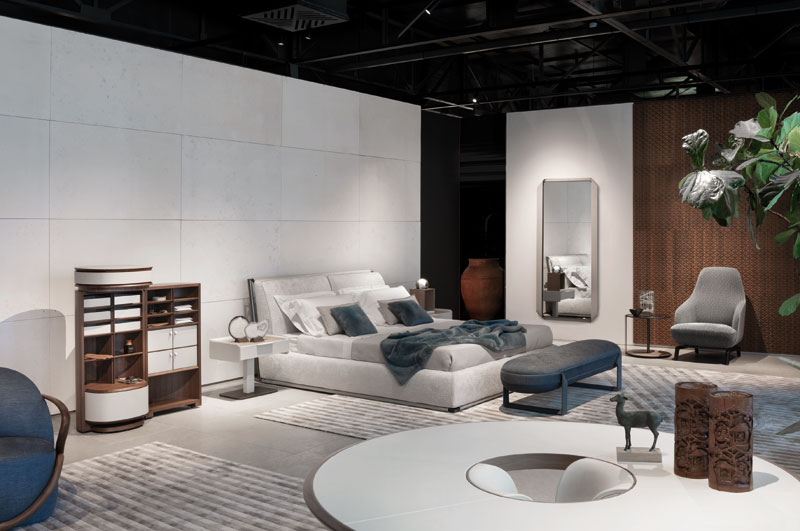 Giorgetti specchio Shirley design Carlo Colombo