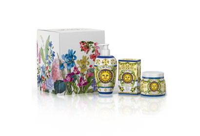 Profumi e ceramiche, incontri d’arte