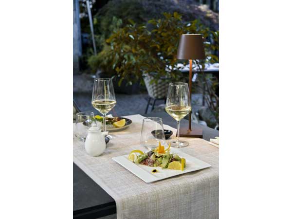 Finger s Garden Milano Food Table