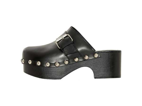 Sfizio Studio zoccoli in legno FW23 Halloween 2023