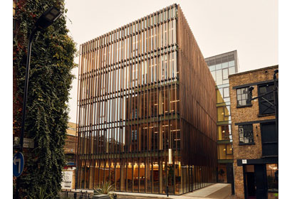 TOG. The Black & White Building a Londra UK
