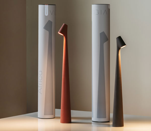 Vibia Africa Francisco Gomez Paz lampada da tavolo San Valentino 2023 10