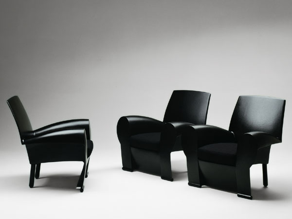 Baleri Italia poltrona Richard III design Philippe Starck 600x450