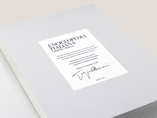 Grande Enciclopedia Italiana Giorgio Armani b 600x450