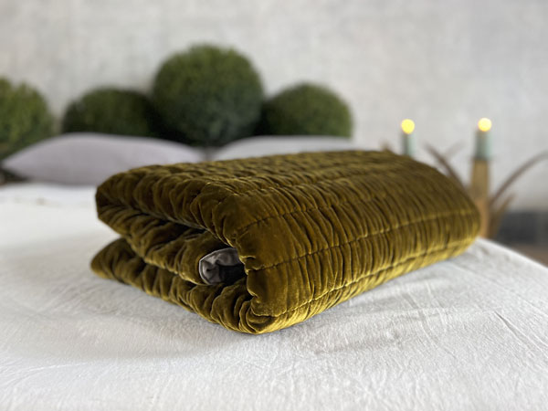 Once Milano Trapunta velvet wavy blanket Tessuti Natale 2024