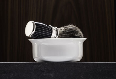 rasatura di barba e baffi liscia e senza irritazione