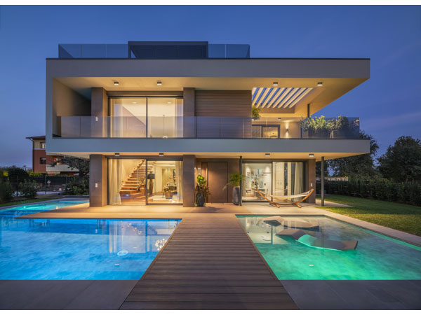 Rubner Haus Casa Mosca esterno notturno copyright Alberto Franceschi 600x450