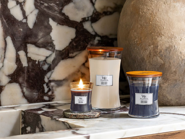 WoodWick Hinoki Dahlia Vanilla Musk Candele Profumate 2024