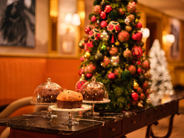 Hotel Principe di Savoia Il Salotto Panettoni Dorchester Collection Food Natale 2025