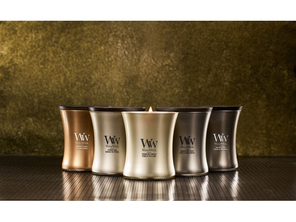 WoodWick candele Precious Metals Tavola Feste 2025