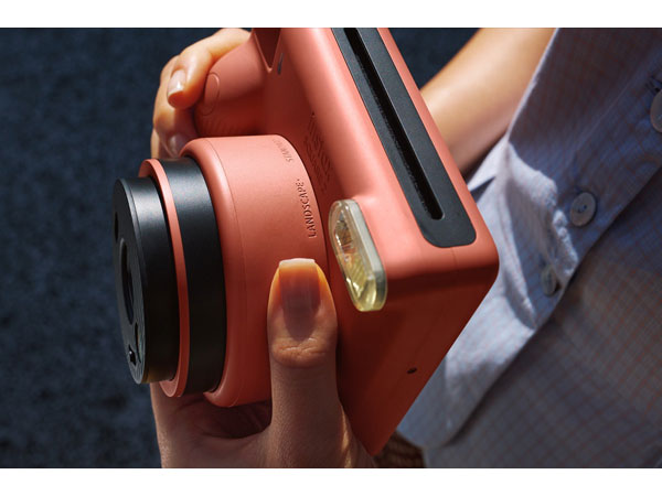 Fujifilm instax SQUARE2 and Soft Haze fotocamera Halloween 2026