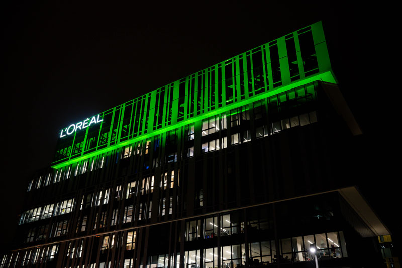 Il Beauty Hub di L'Oréal Italia s'illumina di verde