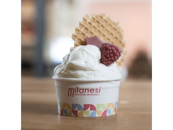 Milanesi Gelaterie Artigianali Straccia Amarena 600x