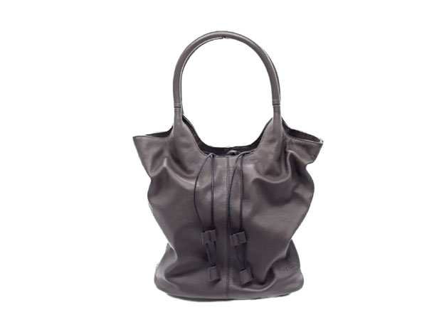 Vic Matie Shopper Dafne in pelle vitellp Love Story Kennedy Bessette 600x