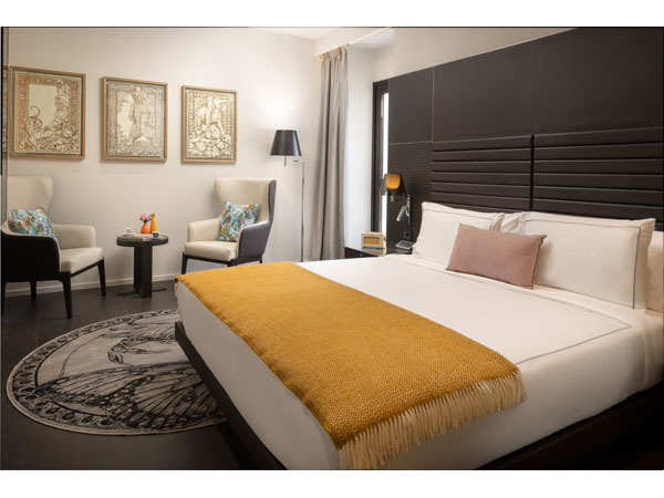 art otel Rome Art Room Deluxe 600x