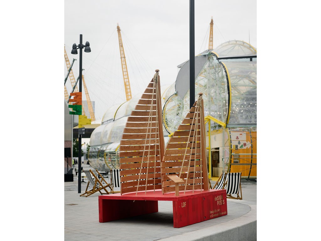 Jason Brooker. Design District, Design District at Greenwich Peninsula. Realizzato da Benchmark Furniture. Credit Thom Atkinson.