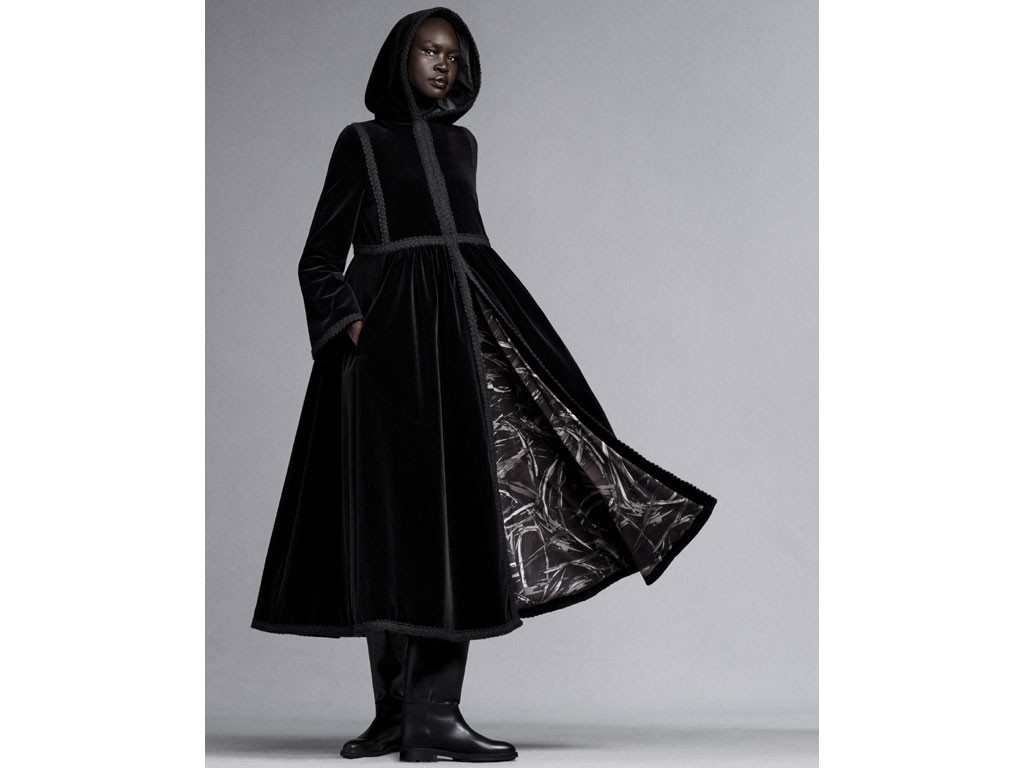 Weekend Max Mara. Signature Collection AW21. Alek Wek.
