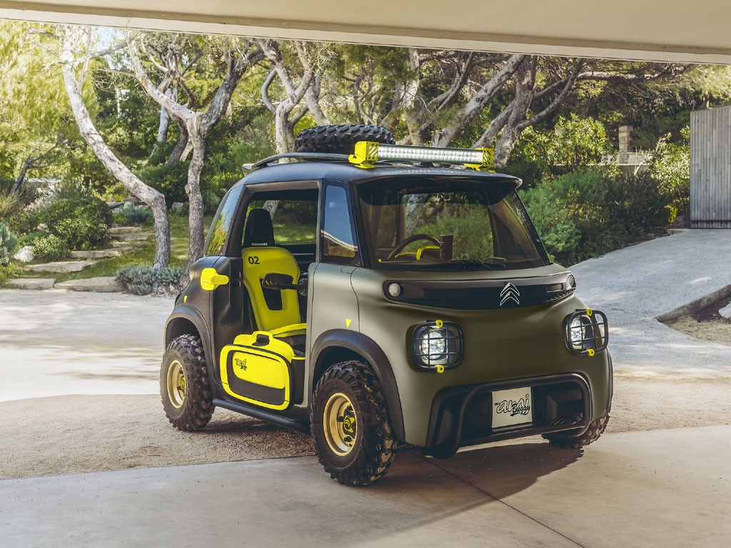 Citroën My Ami Buggy Concept. 100% elettrica, si adatta facilmente alle nuove esigenze della mobilità urbana, garantendo l’accesso e il parcheggio (vari da Comune a Comune) senza restrizioni anche in pieno centro città. Prezzo: su richiesta.