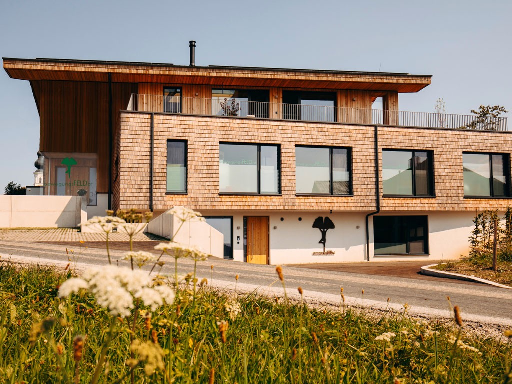 holzius. Il nuovo centro fisioterapico bewegungsFELDA a Faistenau, in Austria, realizzato su progetto dello Studio m3-ZT dei fratelli Mösl. Copyright Verena Schierl.