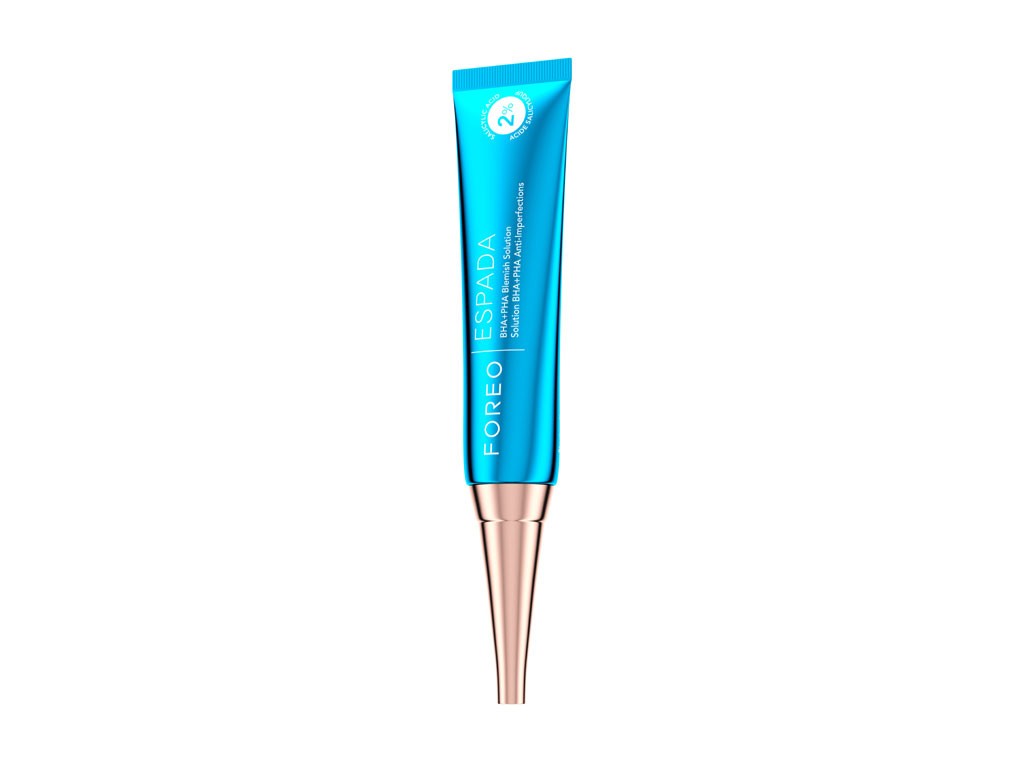 FOREO. FOREO ESPADA BHA+PHA Blemish Solution. Gel concentrato anti-imperfezioni. Prezzo: euro 29.90. E Foreo Espada, dispositivo sonico anti-acne a luce LED blu. Prezzo: euro 159,00.