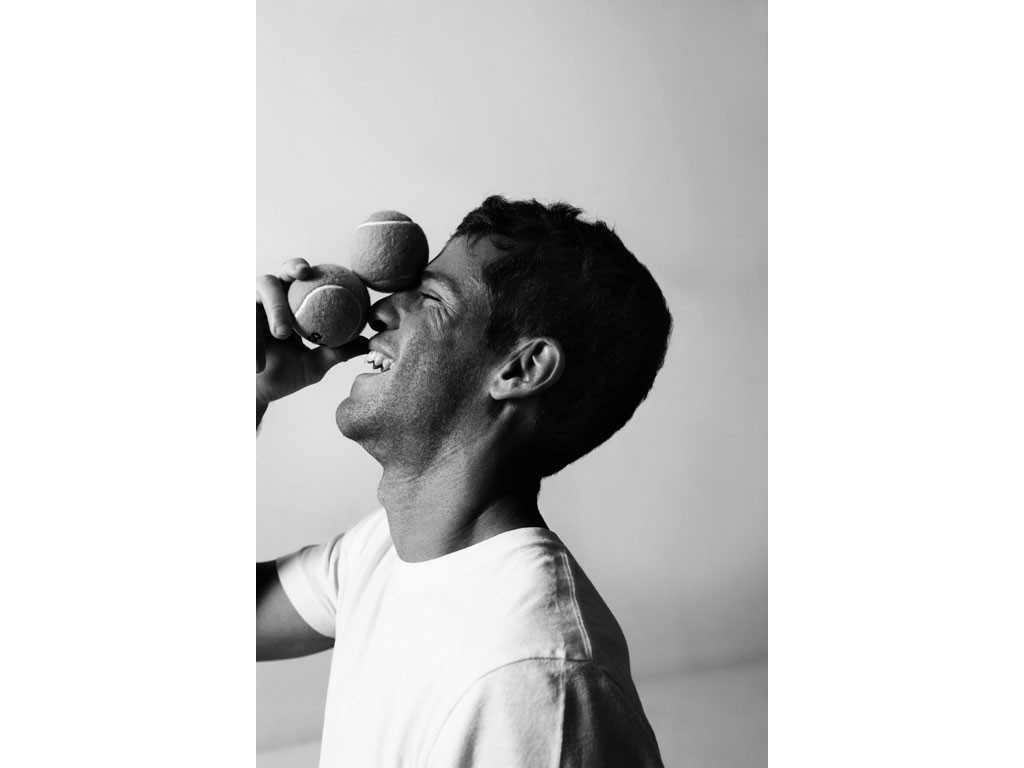 Diego Schwartzman per Head & Desire Fragrances. Photo Alessandro Scattolini.