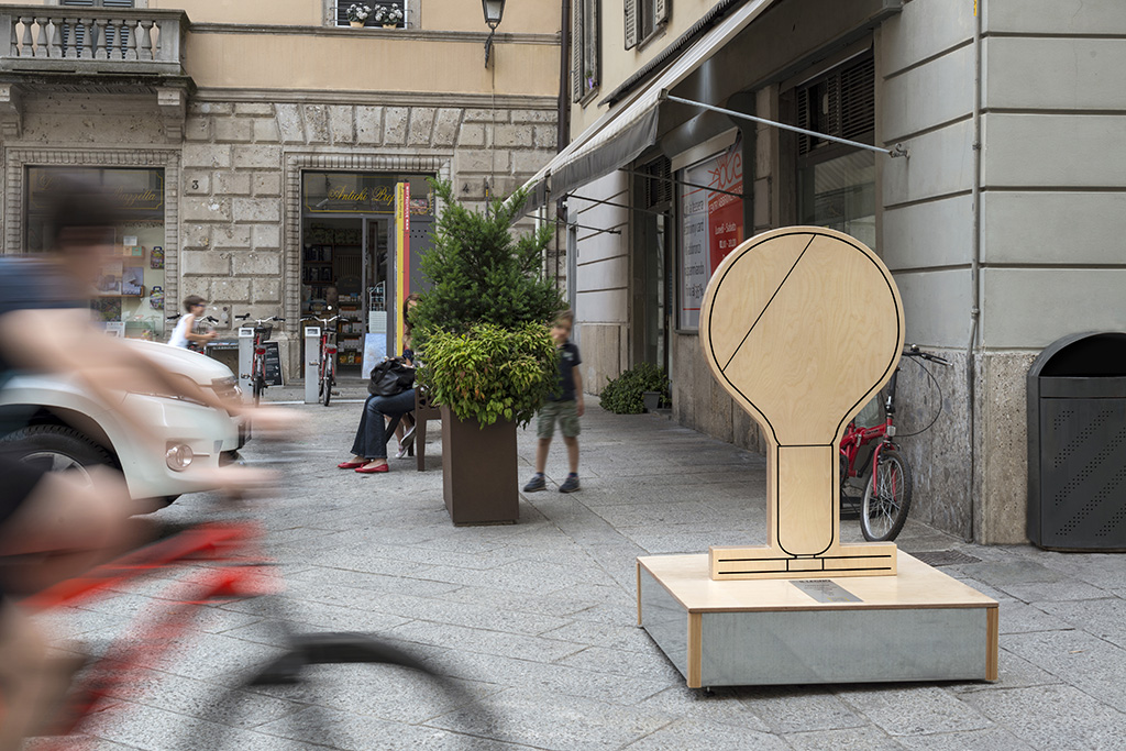 100 Achille Castiglioni Playing with Design and Wood