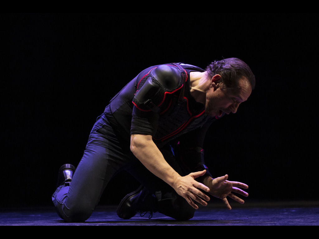 giocando con orlando assolo teatro franco parenti 2019