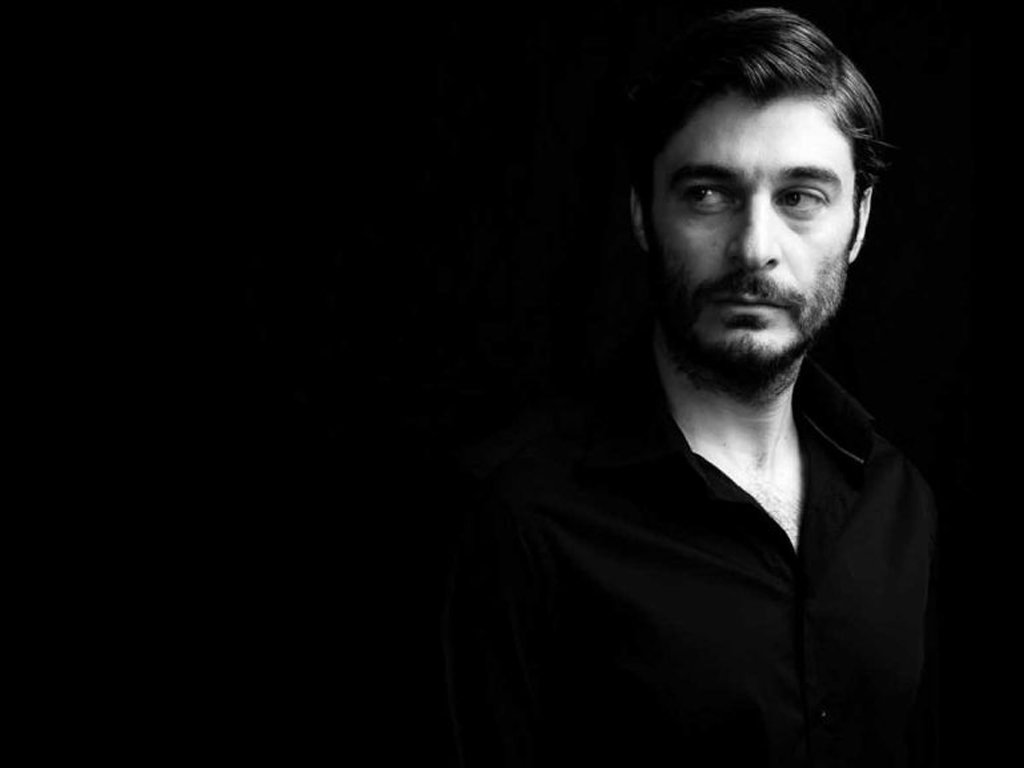 Lino Guanciale legge le poesie amore di Giovanni Testori teatro franco parenti 2019