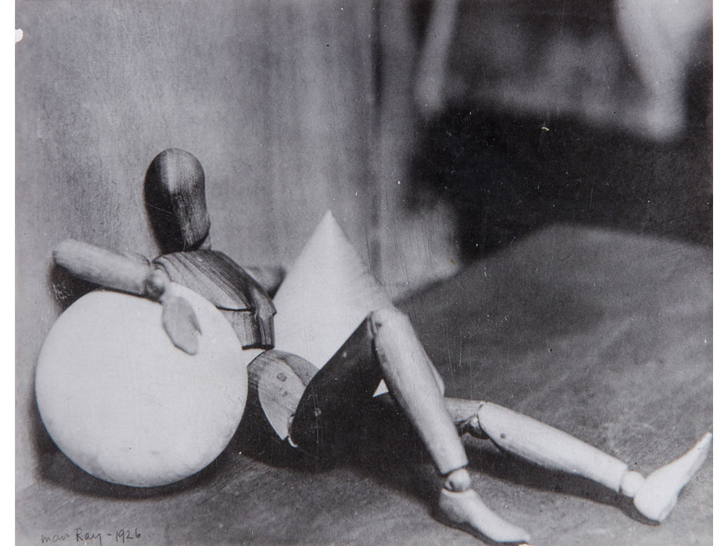 wo/MAN RAY