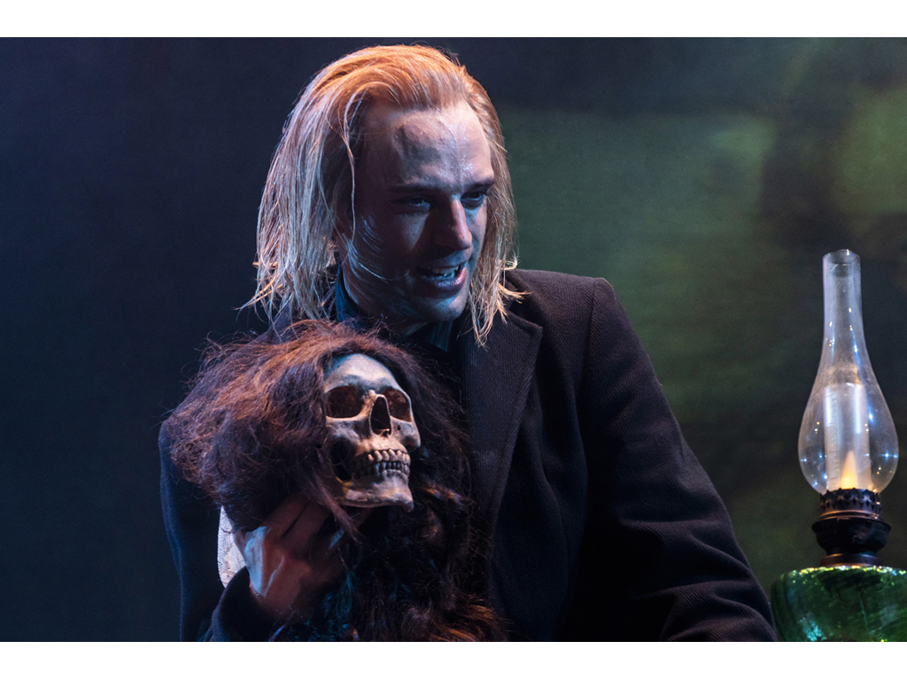 La tragedia del vendicatore regia di Declan Donnellan
