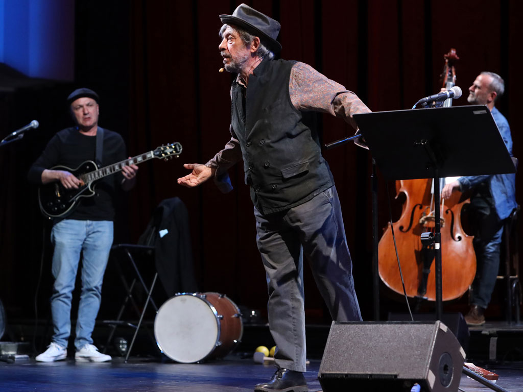 Pane e Libertà di e con Paolo Rossi in scena al Piccolo Teatro Strehler