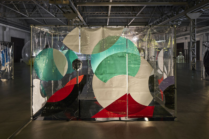Anicka Yi. Metaspore Pirelli HangarBicocca