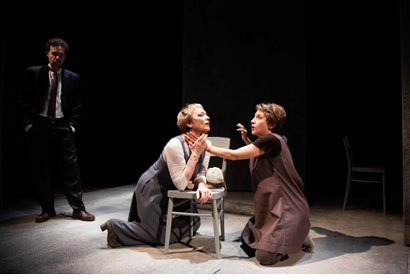 Anna dei miracoli Teatro Franco Parenti Milano 2022