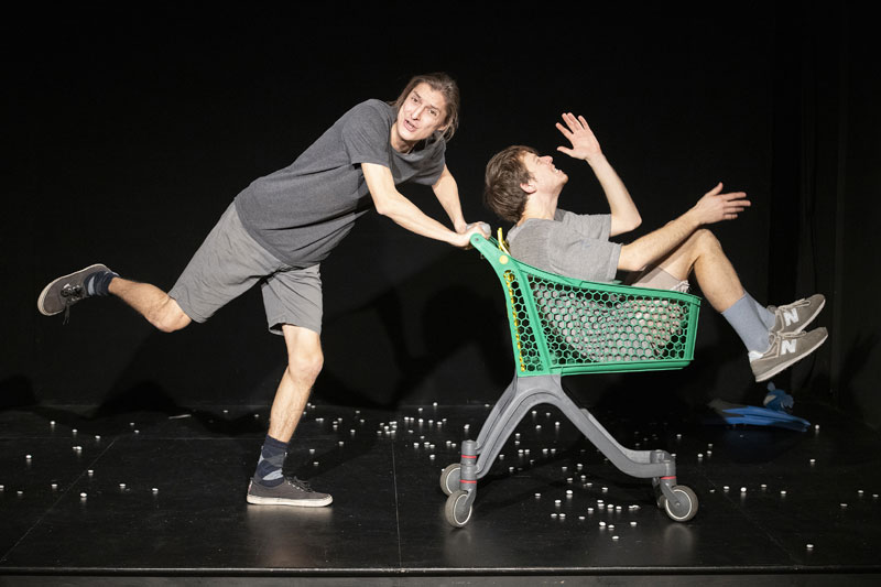Apocalisse Tascabile di Niccolò Fettarappa Sandri al Teatro Franco Parenti a Milano