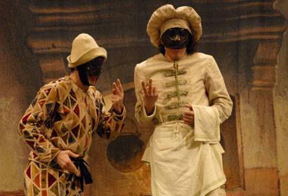 Arlecchino servitore di due padroni in scena al Piccolo Teatro Grassi a Milano