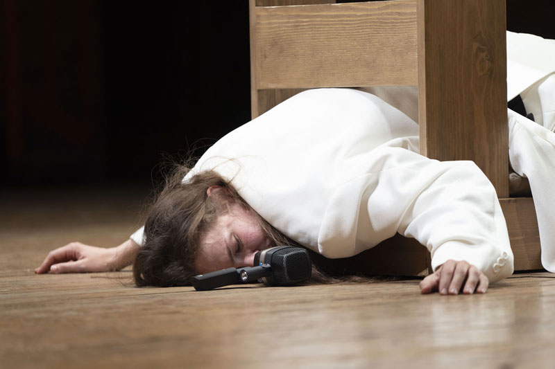 Hamlet di William Shakespeare con la regia di Antonio Latella