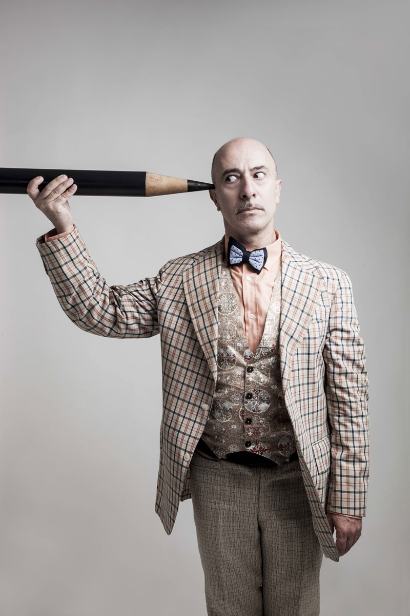 La lingua langue - Il ritorno al Teatro Elfo Puccini con Nicola Stravalaci