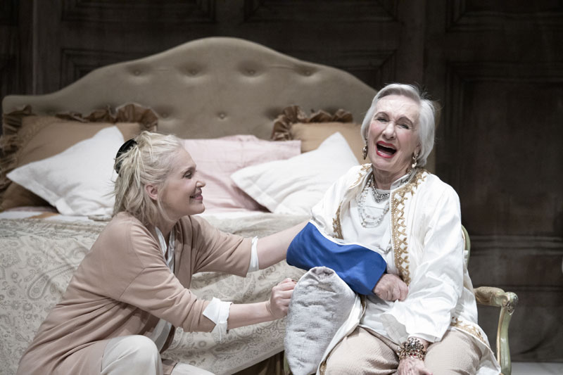 Tre donne alte di Edward Albee Regia Ferdinando Bruni
