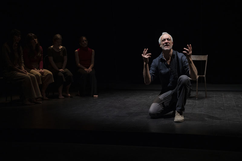 Alessandro. Teatro Elfo Puccini Milano. Stagione 2023/2024