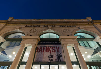 Salone degli Incanti di Trieste ospita la mostra The Great Communicator. Banksy (Unauthorized exhibition) cura di Gianni Mercurio.