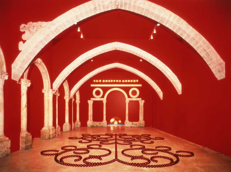 James Lee Byars in mostra a cura di Vicente Todolí