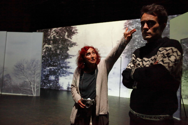 L'acrobata. Teatro Elfo Puccini Milano. Stagione 2023/2024