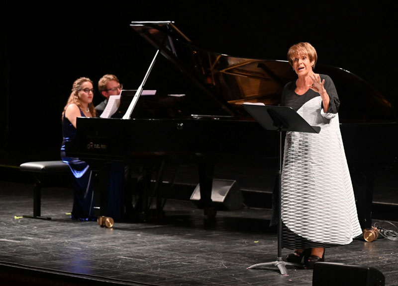 Giovanna Teatro Carcano Milano Stagione 2023/2024