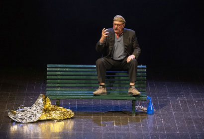 Zorro. Un eremita sul marciapiede di Margaret Mazzantini in scena al Teatro Franco Parenti gennaio 2023