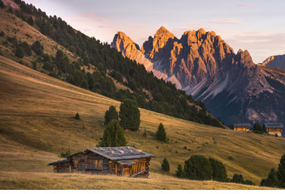 Burning Dolomites in Val Gardena