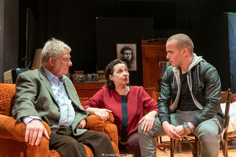 Farà giorno. Teatro Franco Parenti Milano. Stagione 2023/2024