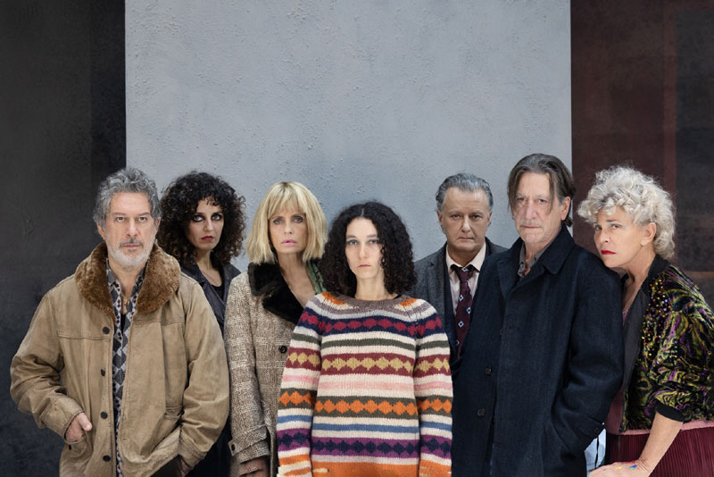 La ragazza sul divano. Piccolo Teatro MIlano. Stagione 2023/2024