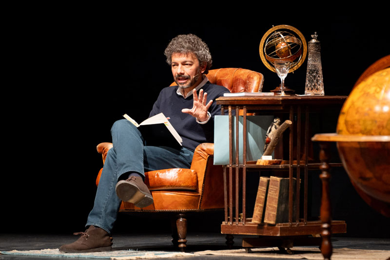 Il mistero di Darwin. Teatro Menotti Milano. Stagione 2024/2025