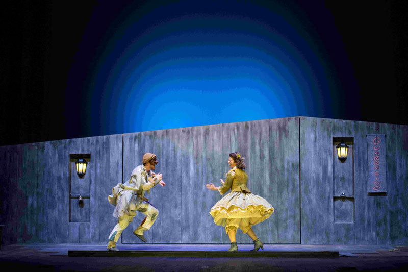 Arlecchino muto per spavento. Produzione Stivalaccio Teatro.
